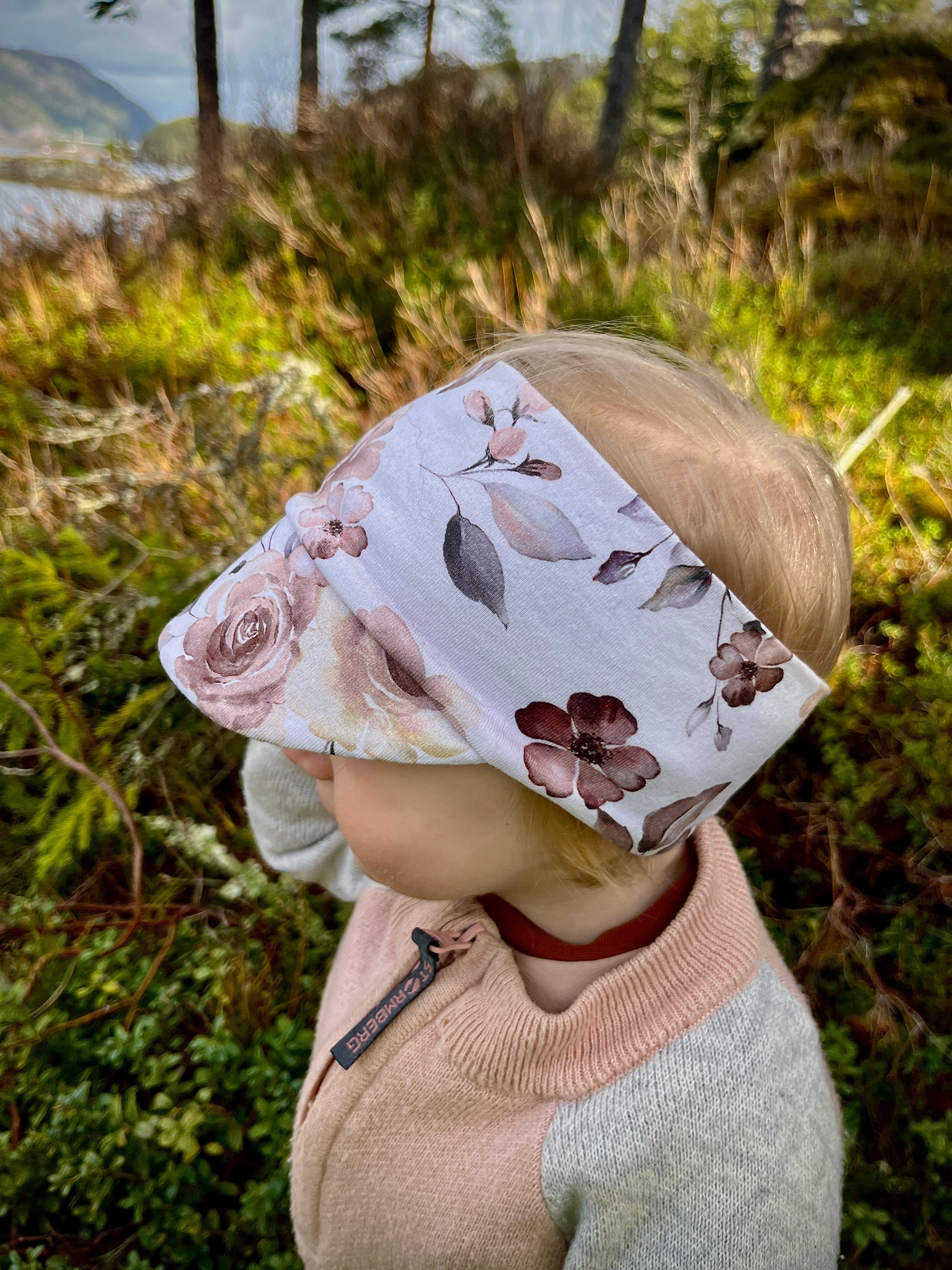 Pannebånd med skjerm