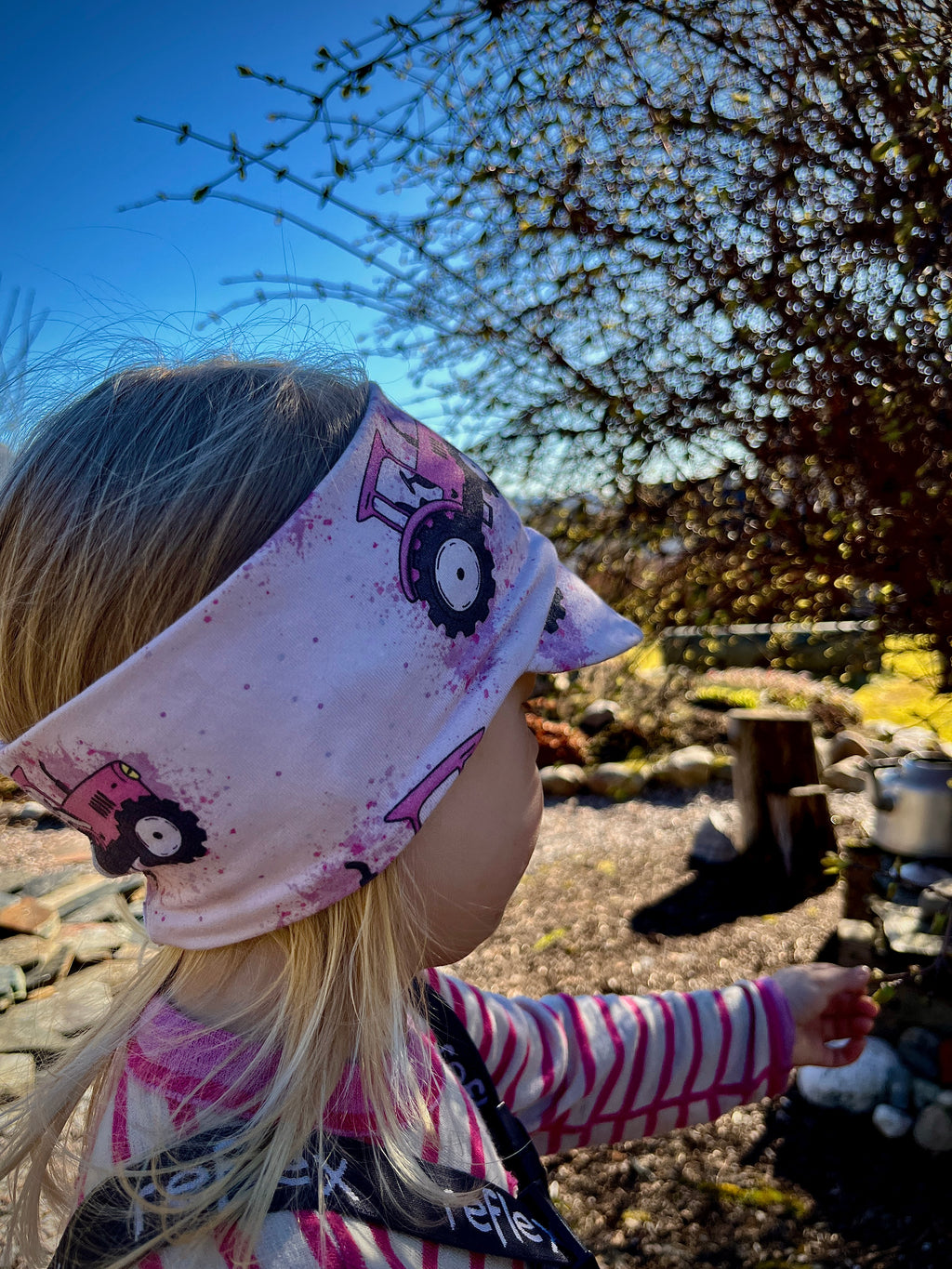 Pannebånd med skjerm